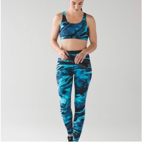 lululemon athletica Blue Patterned Leggings - Picture 9 of 16